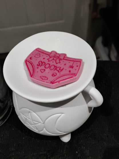 Frills and Thrills knickers wax melt set