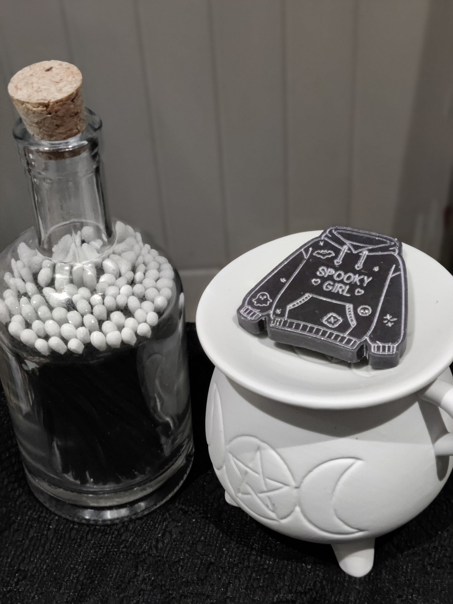 Boo Babe hoodie wax melt set